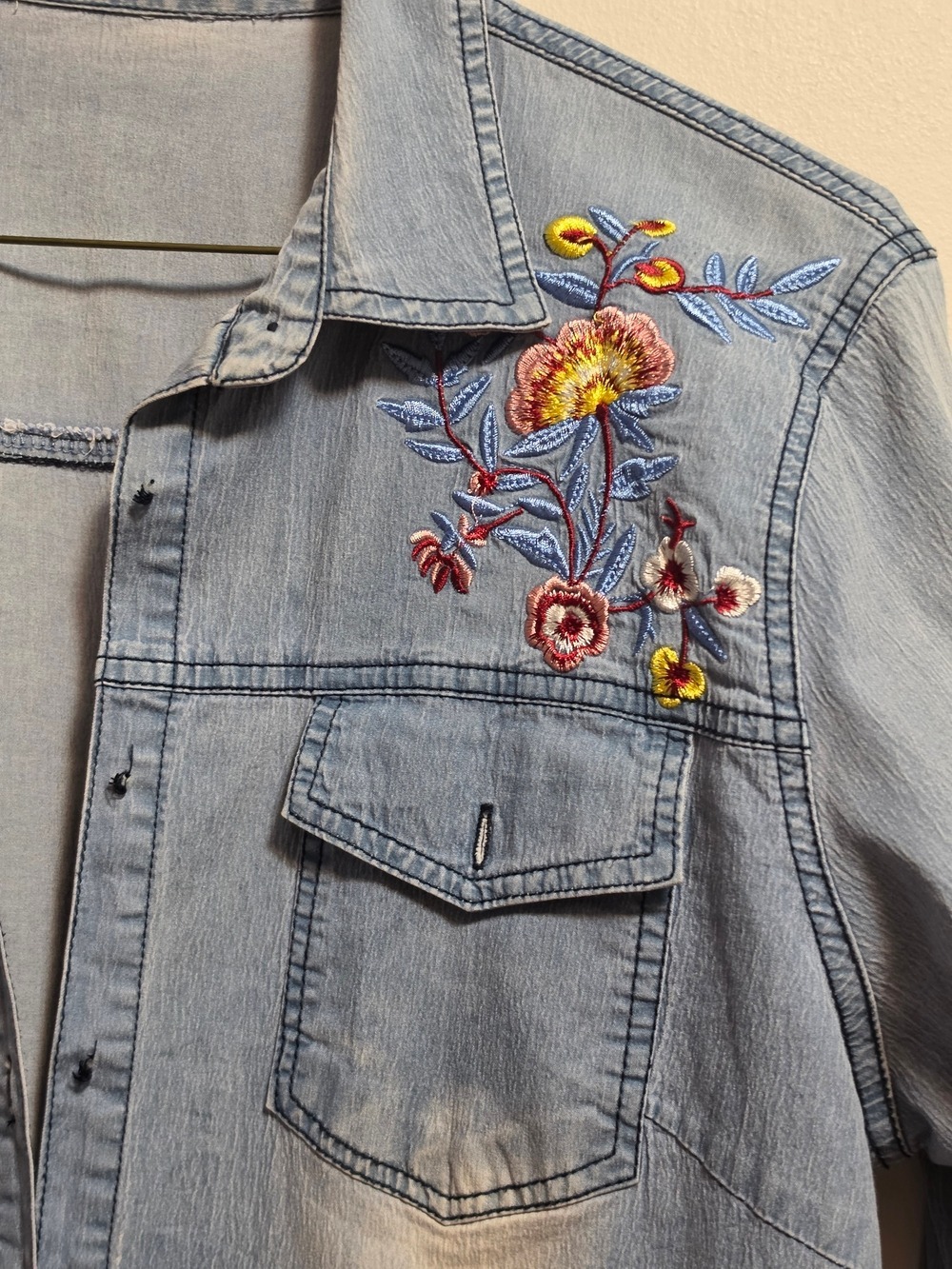 Dorado Light Wash Denim Shirt with Floral Embroidery - Picture 4 of 9